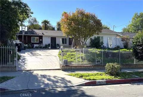 20800 Clark St, Woodland Hills, CA 91367