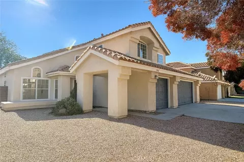 5372 Lakewood Ct, Palmdale, CA 93552