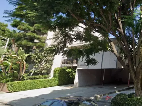 714 N Knoll Dr W, West Hollywood, CA 90069