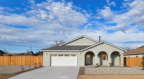 10401 N Loop Blvd, California City, CA 93505