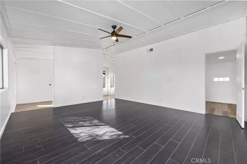 Living - 29300 Elkhorn Pl, Tehachapi, CA 93561 photo 8 of 12