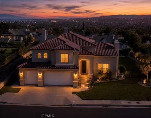 5928 Vista De La Luz, Woodland Hills, CA 91367