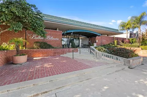 5301 Balboa Blvd #5B, Encino, CA 91316