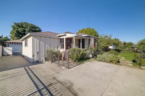 8103 Lullaby Ln, Panorama City, CA 91402