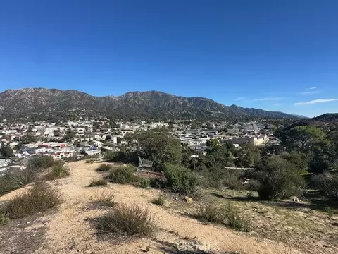 9842 High Top Dr, Tujunga, CA 91042 photo 2