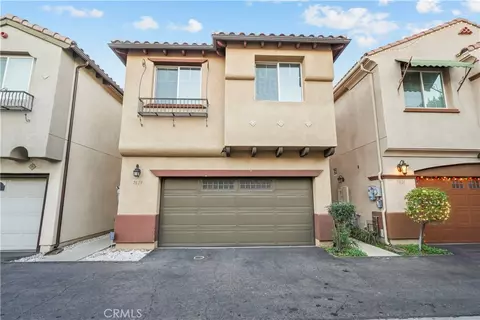 7619 N Patriot Way, Van Nuys, CA 91405