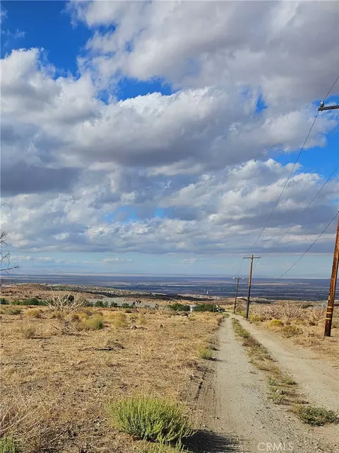 0 Vic Cima Mesa 104 St E, Juniper Hills, CA 93543 photo 3