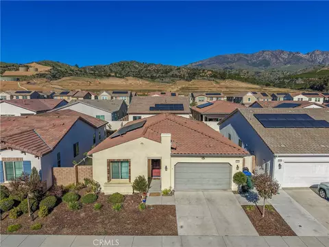 2111 Seville, Santa Paula, CA 93060