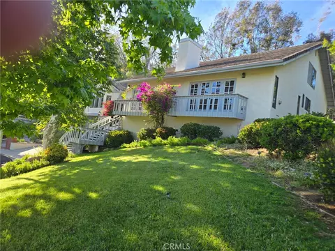 22755 Dale Ct, Chatsworth, CA 91311