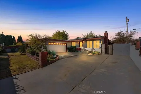 44221 4th St E, Lancaster, CA 93535