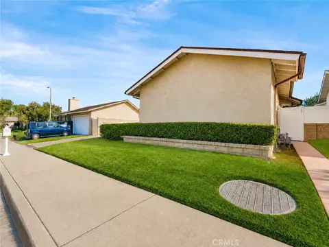 25790 Parada, Valencia, CA 91355