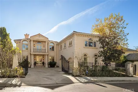 11740 Wetherby Ln, Los Angeles, CA 90077