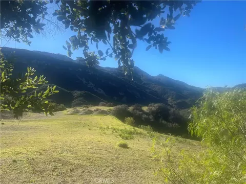 25066 Mulholland Hwy, Calabasas, CA 91302