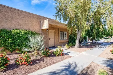 5784 Los Coyotes, Palm Springs, CA 92264