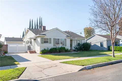 19218 Schoolcraft, Reseda, CA 91335