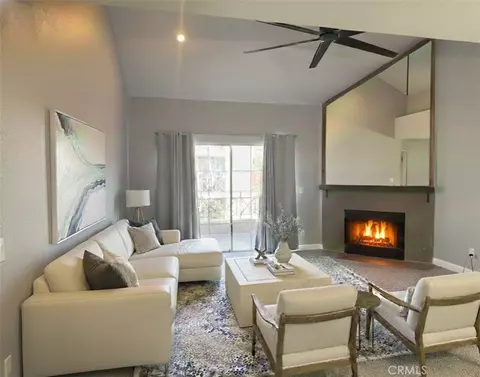 23605 Del Monte Dr #254, Valencia, CA 91355