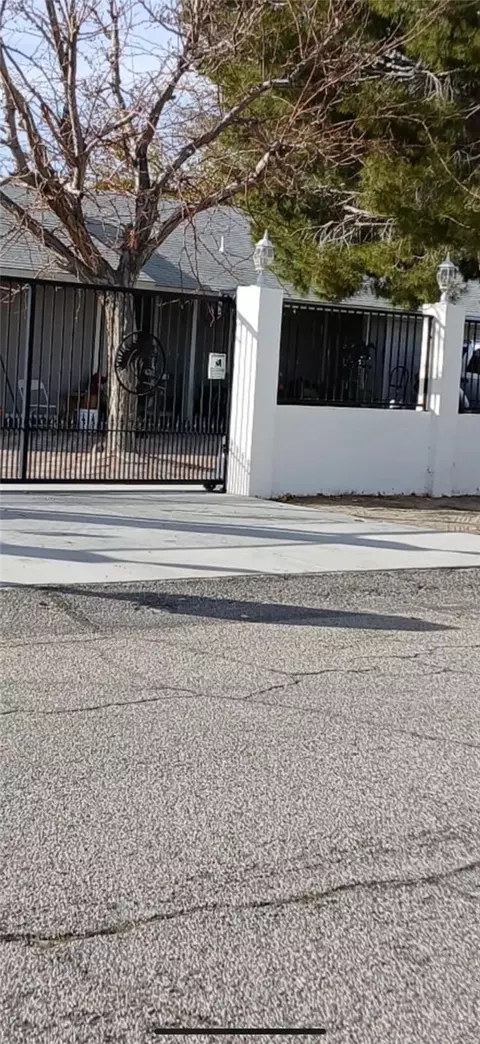 40531 176th E, Lancaster, CA 93535