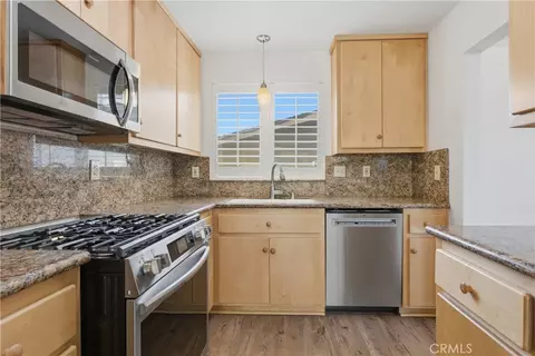Kitchen - 5604 Katherine, Simi Valley, CA 93063 photo 3 of 3