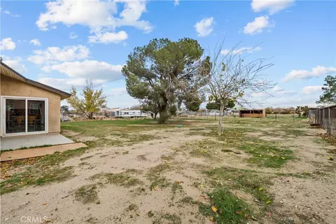 Exterior - 40258 168th St E, Palmdale, CA 93591 photo 4 of 6