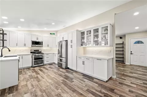 24305 Cheryl Kelton Pl, Newhall, CA 91321