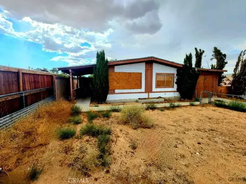 330 Morning Glory Dr, California City, CA 93505