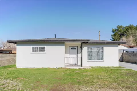 925 W Oldfield St, Lancaster, CA 93534