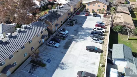 117 N, Bakersfield, CA 93304