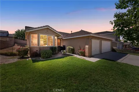36521 Silverado Dr, Palmdale, CA 93550