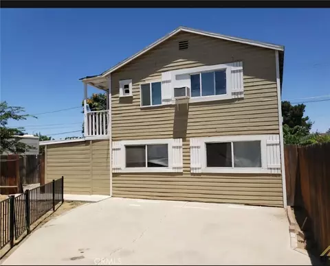 820 Woodrow, Bakersfield, CA 93308
