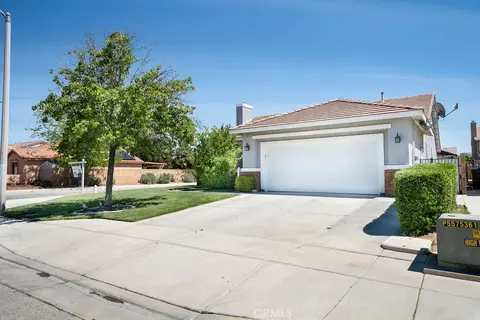 44528 Camolin Ln, Lancaster, CA 93534 photo 3