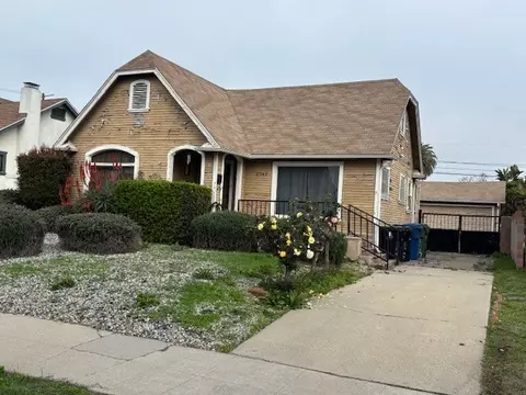 2047 W 78th Pl, Los Angeles, CA 90047