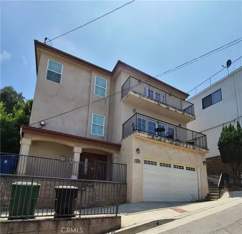 7206 Sunnydip Trl, Los Angeles, CA 90068