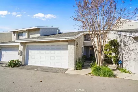 23207 Yvette Ln, Valencia, CA 91355