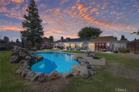 7116 Jolynn St, Bakersfield, CA 93308