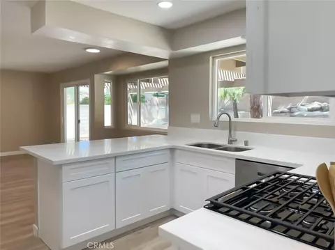 43856 Windsor Pl, Lancaster, CA 93536 photo 9