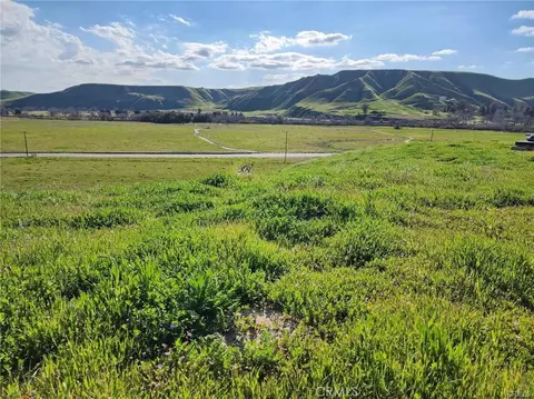 13300 Round Mountain Rd, Bakersfield, CA 93308