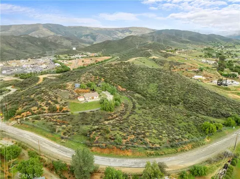 10657 Mint Cyn, Agua Dulce, CA 91390