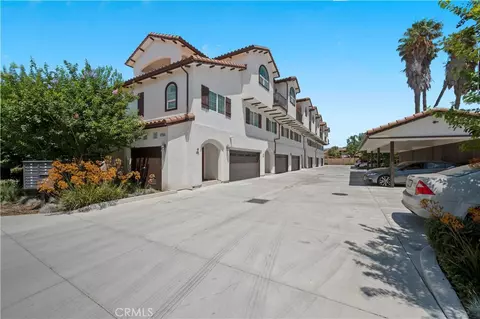 1755 Heywood St #201, Simi Valley, CA 93065