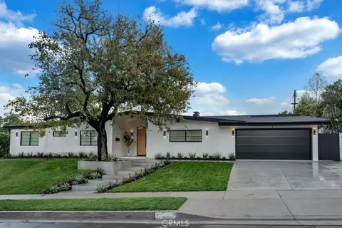 5330 Dubois Ave, Woodland Hills, CA 91367