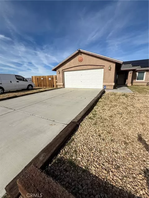 8825 Xavier Ave, California City, CA 93505
