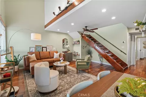 6151 Reseda Blvd #8, Tarzana, CA 91335