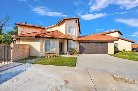 Exterior - 10352 Primrose Ct, Hesperia, CA 92345 photo 2 of 4