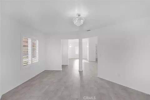 Living - 10352 Primrose Ct, Hesperia, CA 92345 photo 2 of 3
