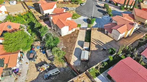 View/Area - 10352 Primrose Ct, Hesperia, CA 92345 photo 4 of 4