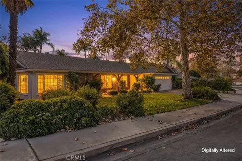 618 Mount Carmel Dr, Claremont, CA 91711