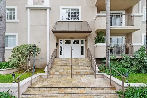 1228 14th St #105, Santa Monica, CA 90404