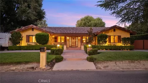 24604 Apple St, Newhall, CA 91321