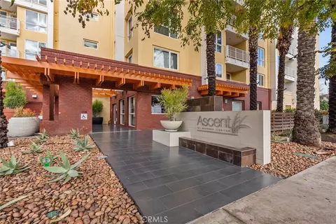 21301 Erwin St #226, Woodland Hills, CA 91367