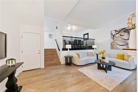 28156 Driver Ave #5, Agoura Hills, CA 91301
