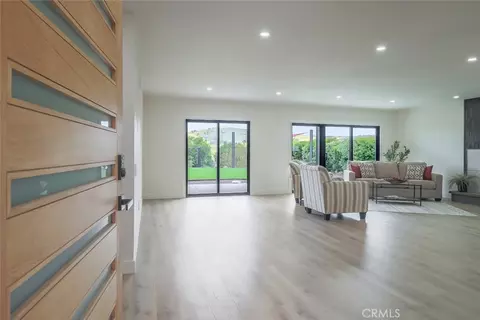 26120 Adamor Rd, Calabasas, CA 91302